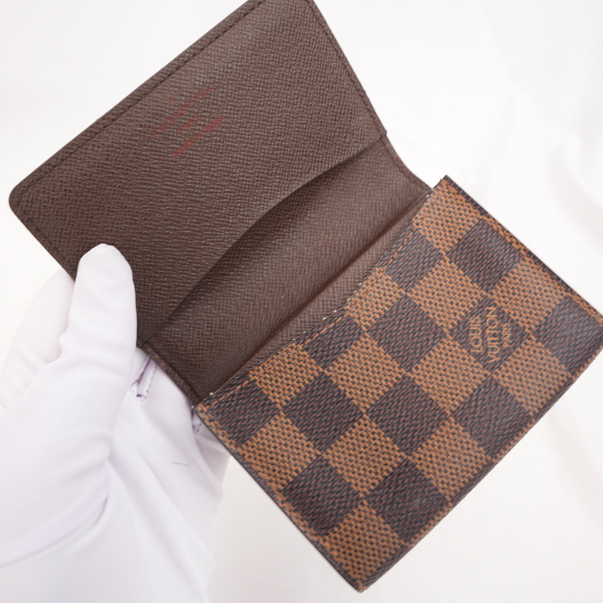 Louis Vuitton Enveloppe Carte de Visite Portacarte in Tela Damier Ébène Marrone con Chiusura a Patta