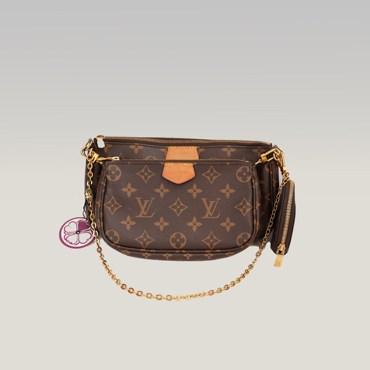 Louis Vuitton Multi Pochette Accessoires Monogram con Tracolla Verde in Tela Cerata e Pelle
