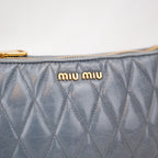Miu Miu Matelassé Blu Mini Borsa a Spalla in Pelle con Logo Oro