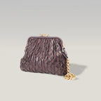 Marc Jacobs Borsa a Tracolla in Pelle Matelassé Bordeaux con Chiusura a Scatto e Catena Dorata