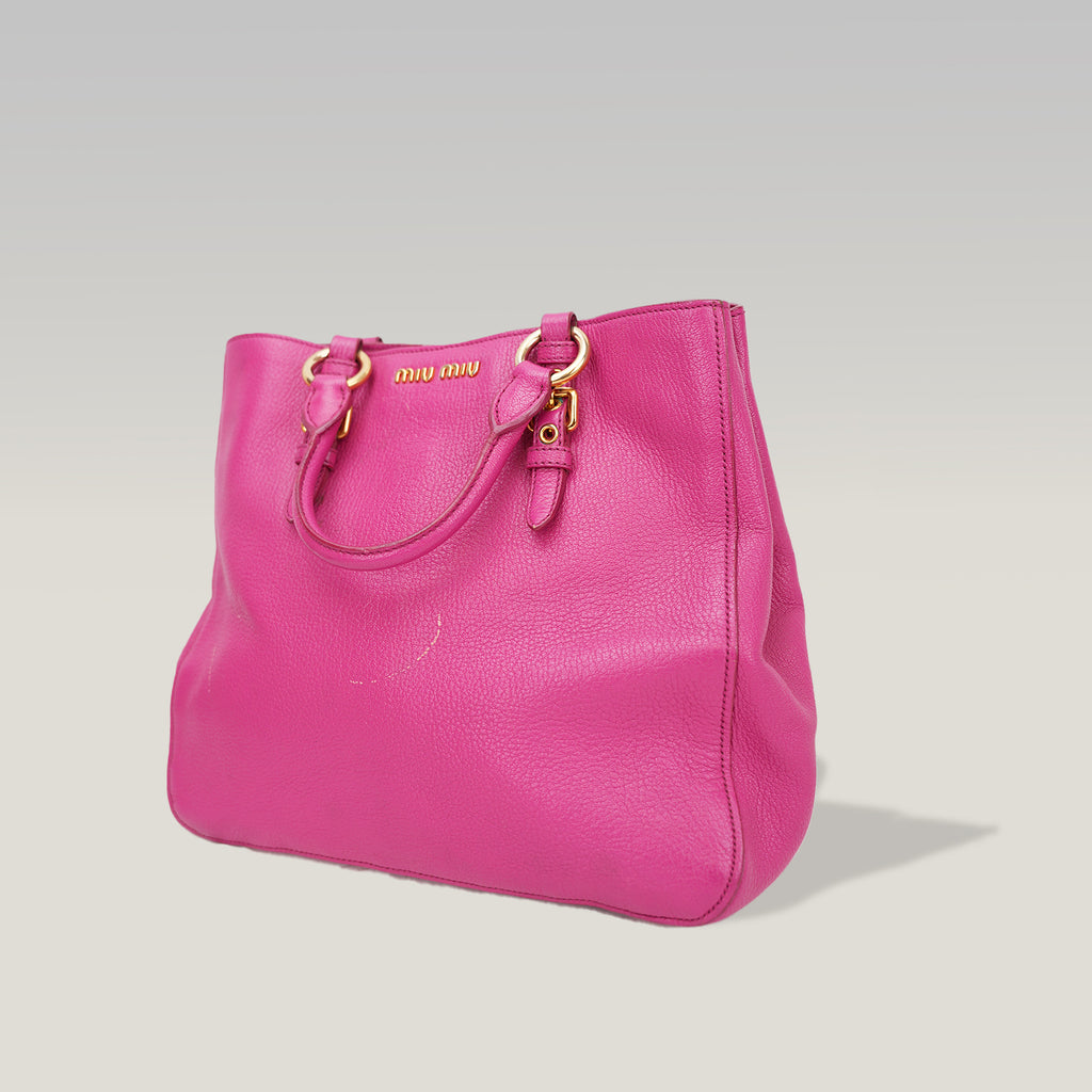 Miu Miu Fuchsia Leather Tote Bag in Pelle Martellata Rosa con Logo Dorato