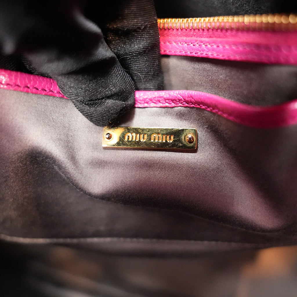 Miu Miu Fuchsia Leather Tote Bag in Pelle Martellata Rosa con Logo Dorato