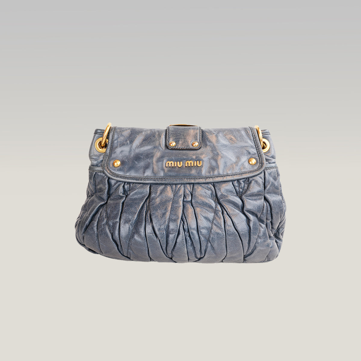 Miu Miu Coffer Matelassé Borsa a Mano in Pelle di Agnello Blu Scuro con Hardware Dorato