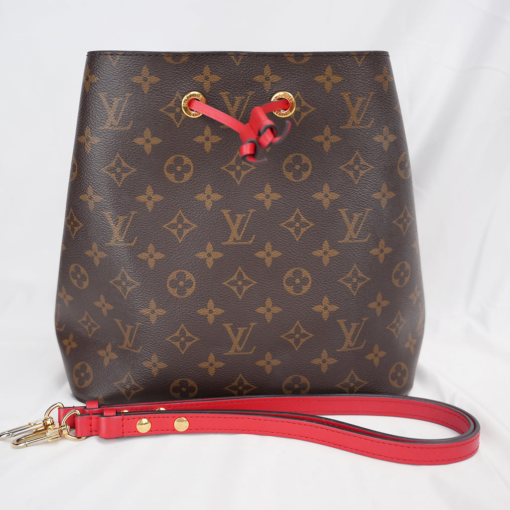Louis Vuitton NéoNoé MM Monogram in Tela Cerata Marrone con Dettagli Rossi