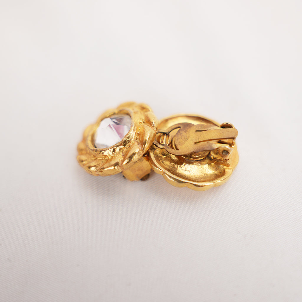 Chanel Orecchini a Clip Vintage in Lega Metallica Dorata con Grande Strass Centrale