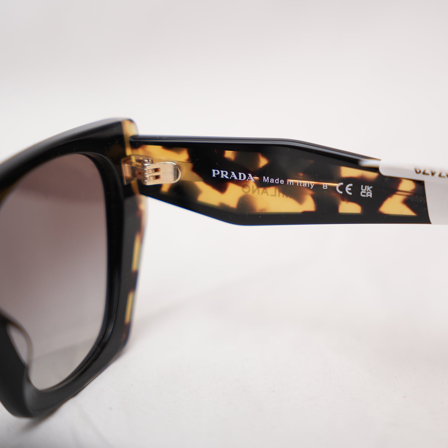 Prada PR 15WS Black & Tortoise Cat-Eye Sunglasses Gradient Brown Lenses