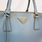 Prada Galleria Grande in Pelle Saffiano Azzurra con Logo Triangolo