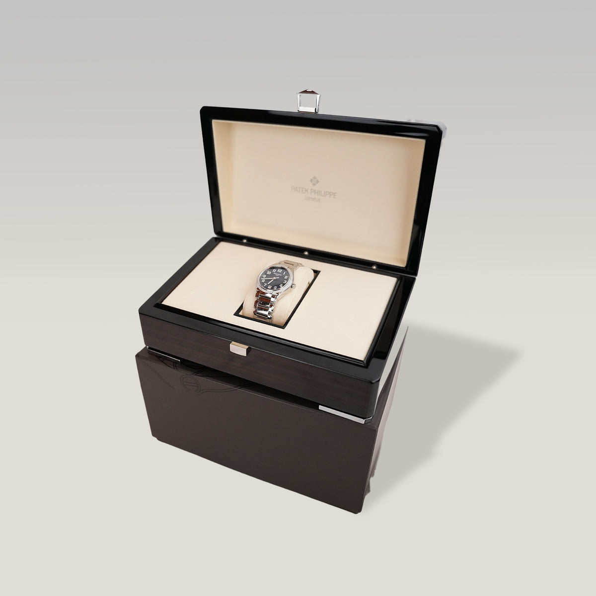 Patek Philippe Twenty~4 Automatic 7300/1200A-001 36 mm in Acciaio con Quadrante Blu Soleil e Diamanti