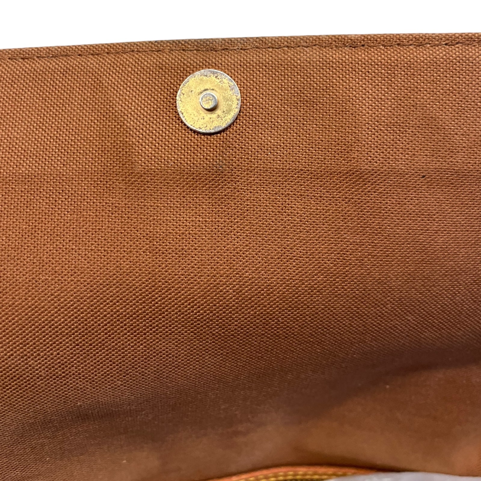 Louis Vuitton Looping Shoulder Bag