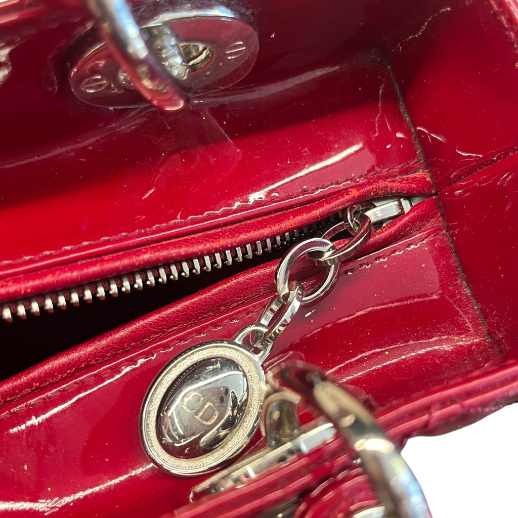 Dior Lady Dior – Borsa A Mano Small In Pelle Verniciata Rossa