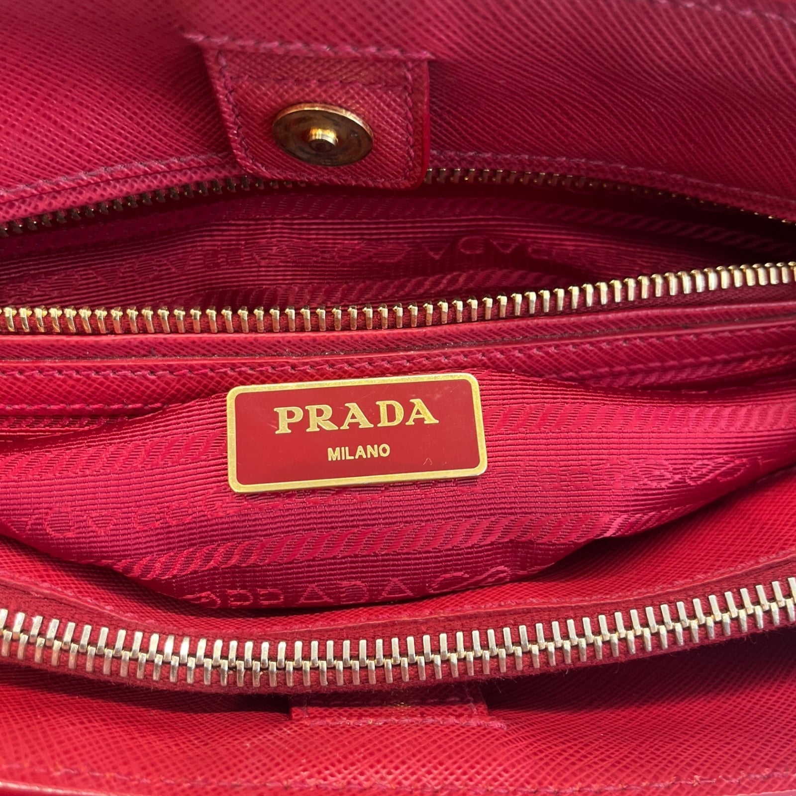 Prada Galleria Shoulder Bag in Red color Medium size