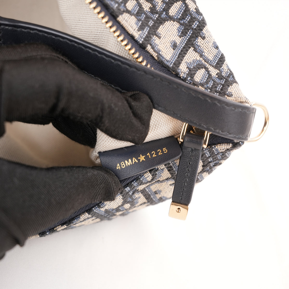 Dior DiorTravel Nomad Medium in Tela Oblique con Pelle e Dettagli in Pelle Nera