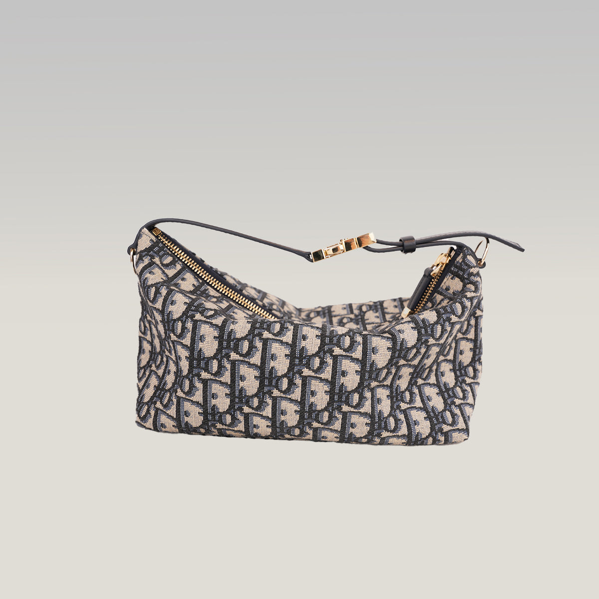 Dior DiorTravel Nomad Medium in Tela Oblique con Pelle e Dettagli in Pelle Nera