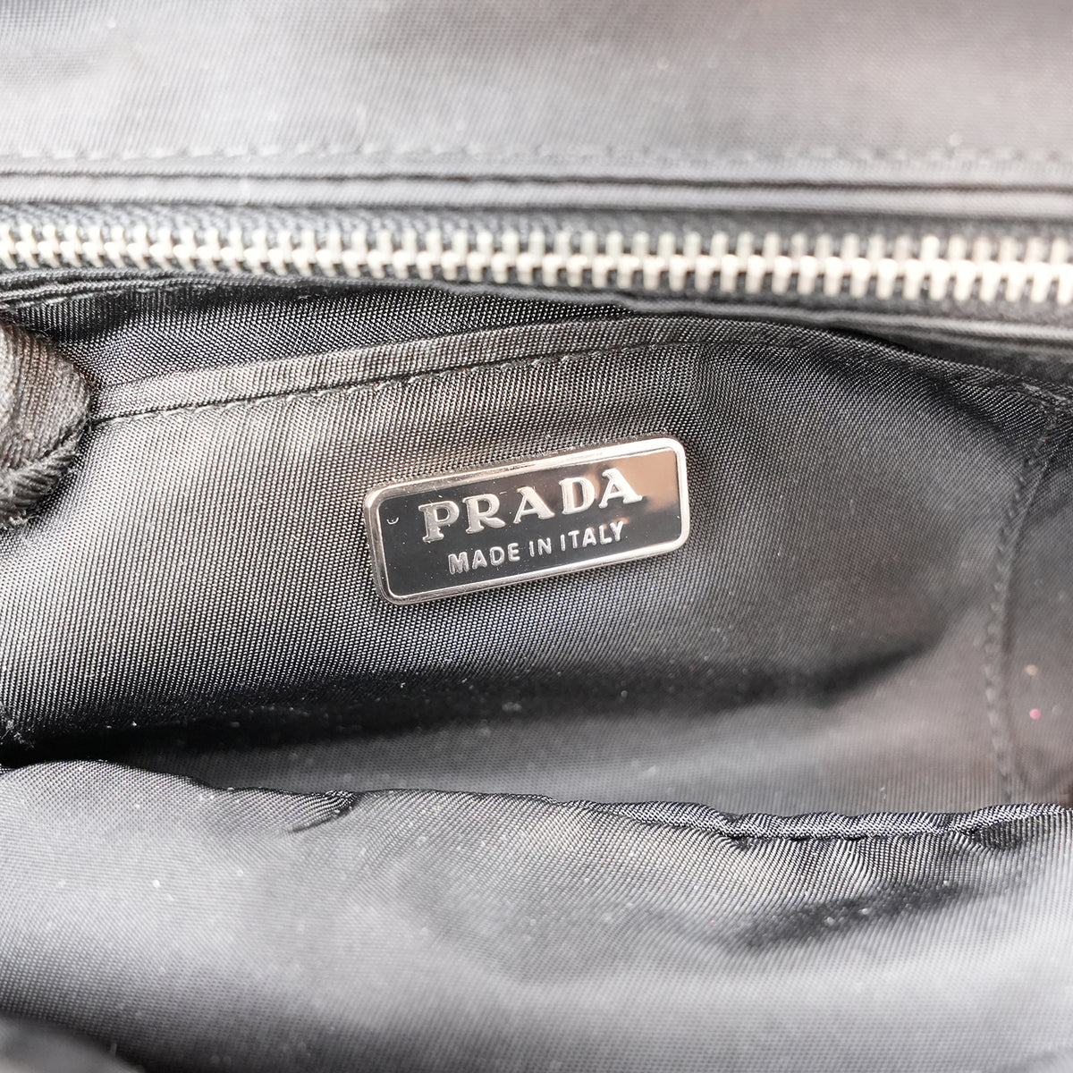 Prada Gaufre Borsa da Sera in Nylon Nero con Cristalli e Manici Arricciati