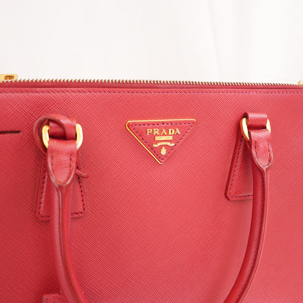 Prada Galleria Borsa a Mano in Pelle Saffiano Rossa con Hardware Dorato