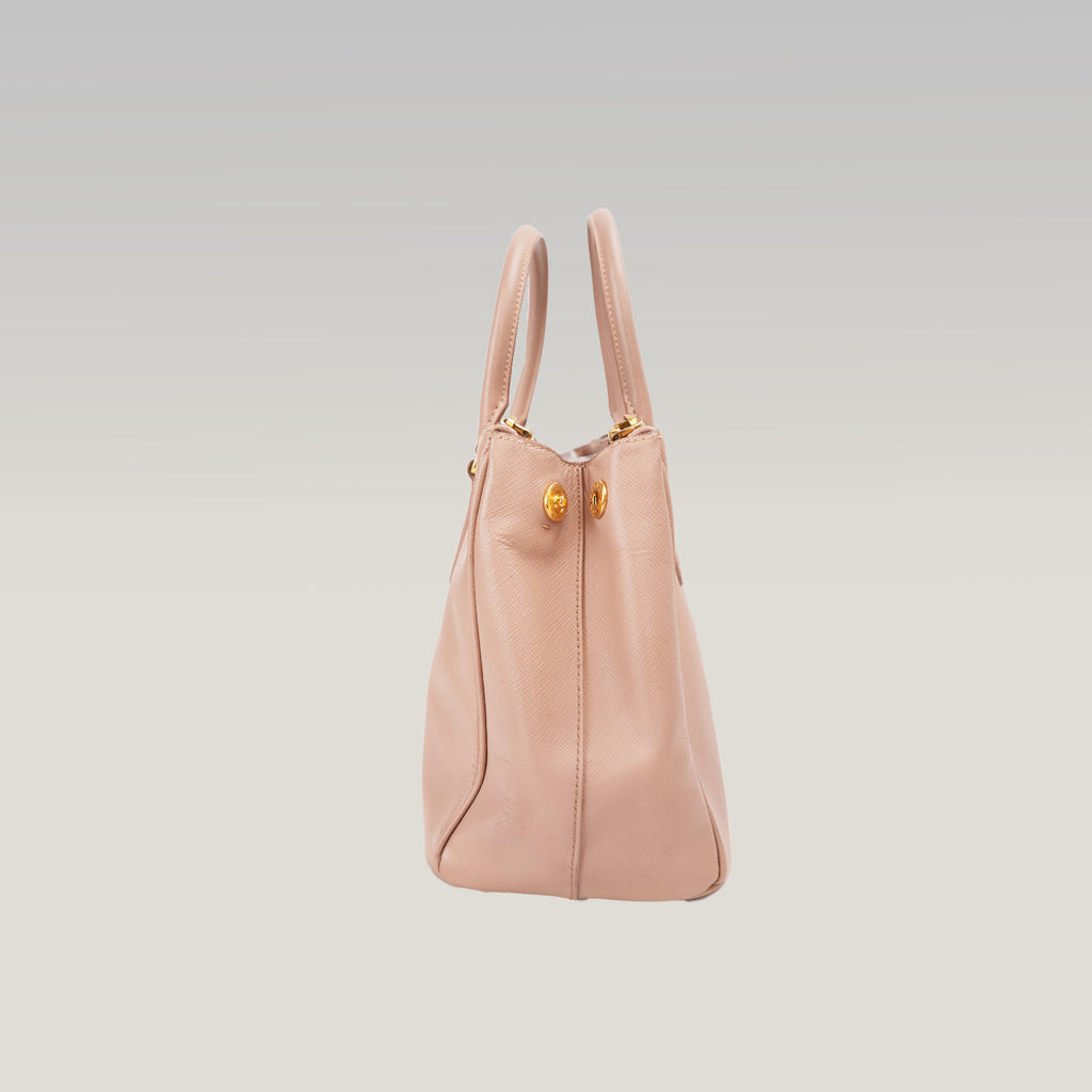 Prada Galleria Borsa a Mano Vintage in Pelle Saffiano Rosa Cipria con Logo Triangolare Dorato