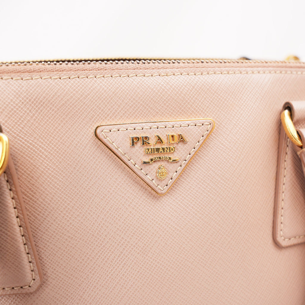 Prada Galleria Borsa a Mano Vintage in Pelle Saffiano Rosa Cipria con Logo Triangolare Dorato