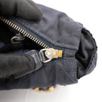 Prada Borsa a Spalla in Tessuto Nylon Nero Trapuntato con Catena Dorata