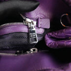 Prada Tessuto Gaufre Borsa a Spalla Viola in Nylon con Catena