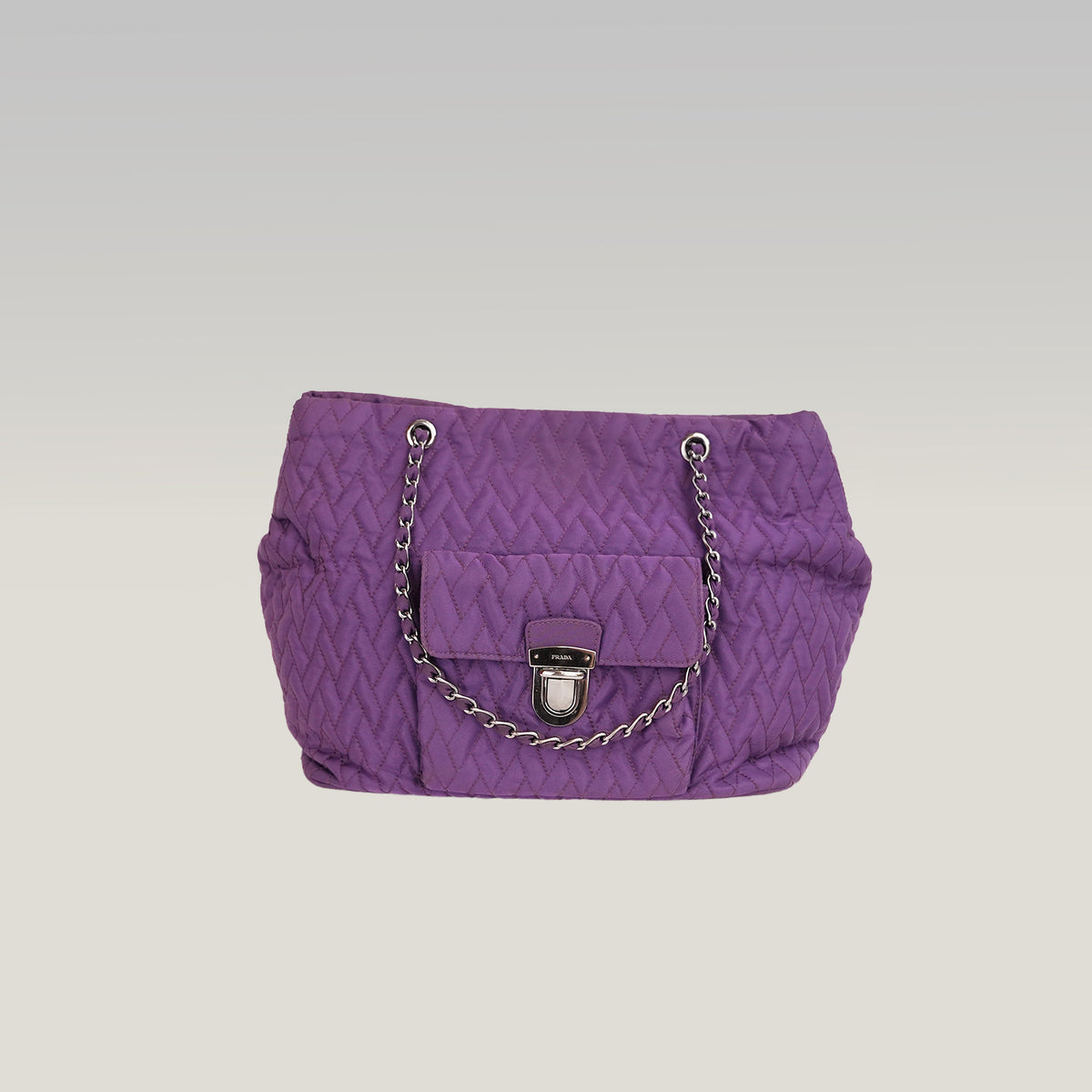 Prada Tessuto Gaufre Borsa a Spalla Viola in Nylon con Catena
