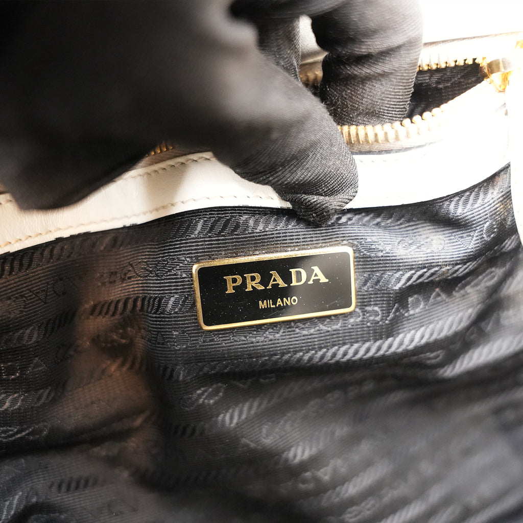 Prada Saffiano Lux Tote Bag Bianca in Pelle con Tracolla Regolabile