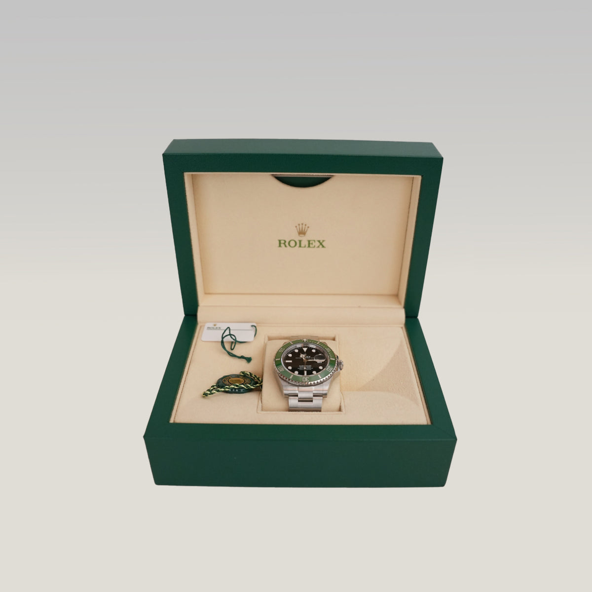 Rolex Submariner Date 126610LV-0002 41 mm in Acciaio Oystersteel con Lunetta Verde – 2024