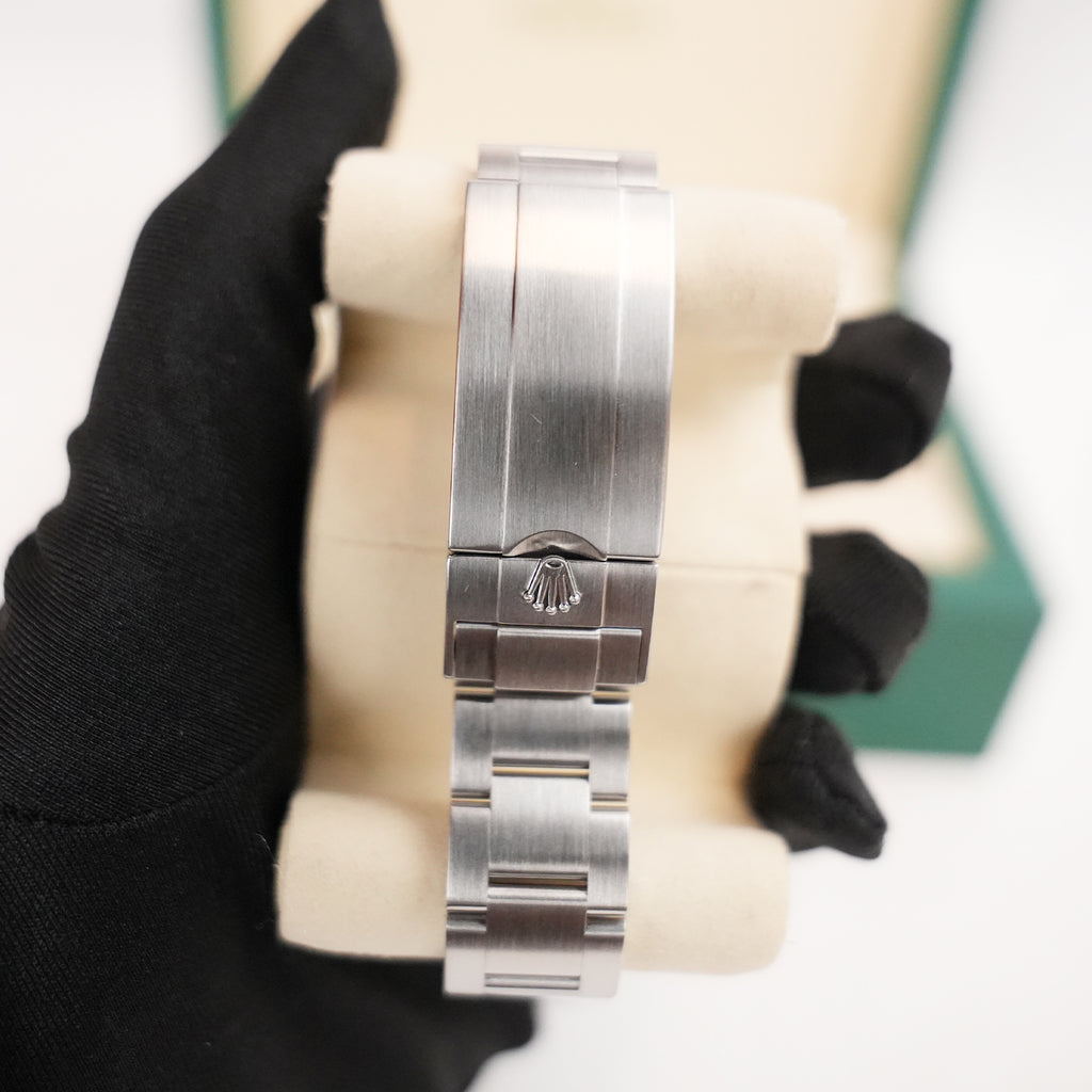 Rolex Submariner Date 126610LV-0002 41 mm in Acciaio Oystersteel con Lunetta Verde – 2024