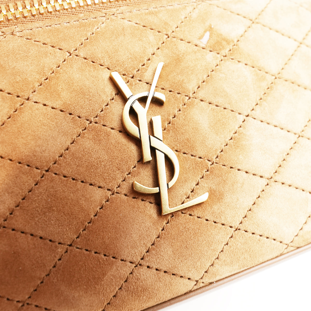 Saint Laurent Gaby Vanity Large Borsa a Mano in Pelle Scamosciata Marrone Cammello Matelassé con Logo YSL e Dettagli Dorati