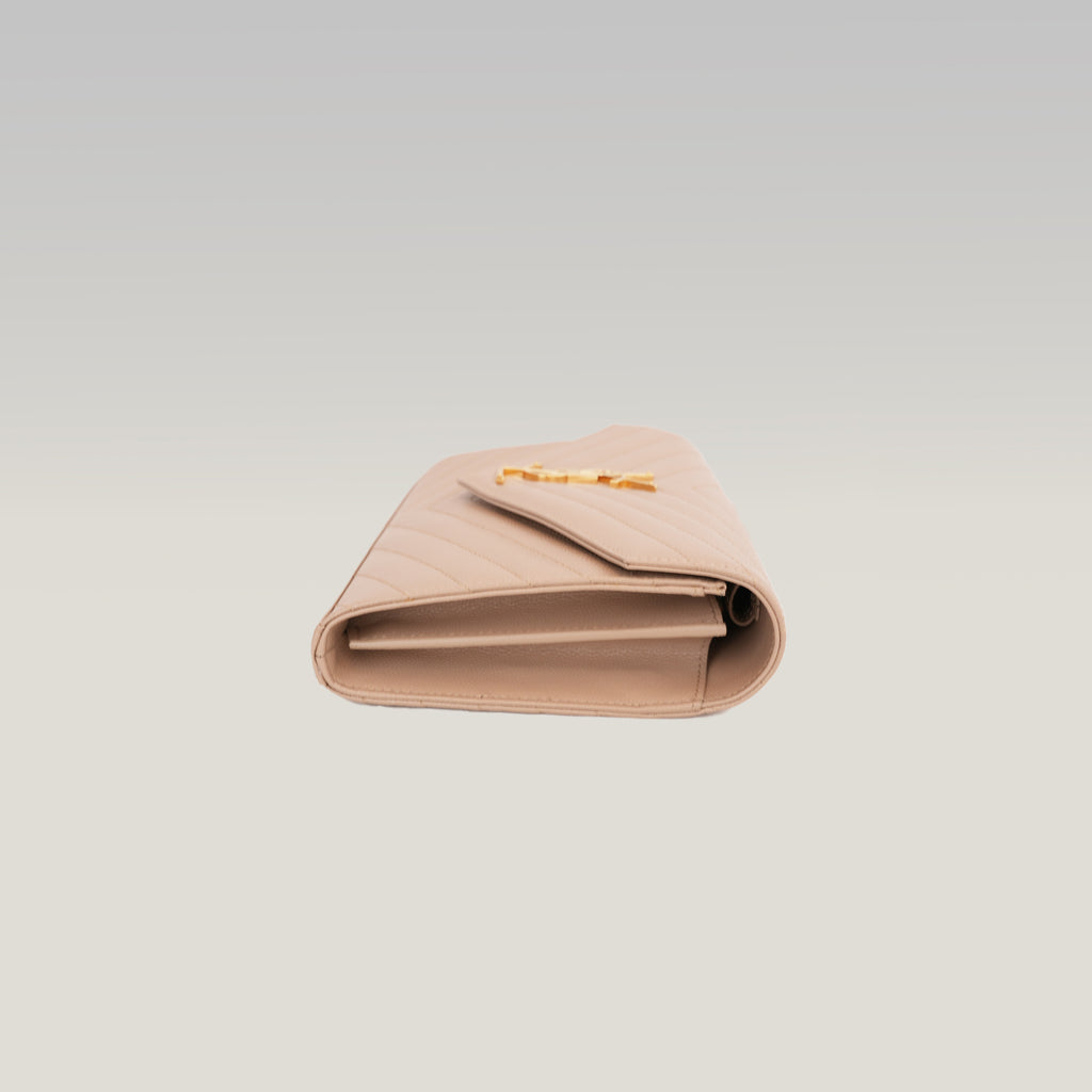 Saint Laurent Cassandra WOC Beige Nude in Pelle Matelassé Chevron con Logo YSL Dorato