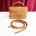 Saint Laurent Gaby Vanity Mini Borsa a Mano in Pelle Scamosciata Marrone Cammello Matelassé con Logo YSL Dorato