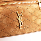 Saint Laurent Gaby Vanity Mini Borsa a Mano in Pelle Scamosciata Marrone Cammello Matelassé con Logo YSL Dorato
