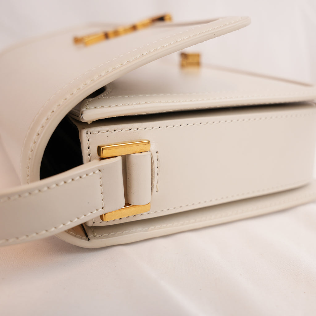 Saint Laurent Paris Solferino Borsa a Tracolla Media in Pelle Bianca con Hardware Dorato