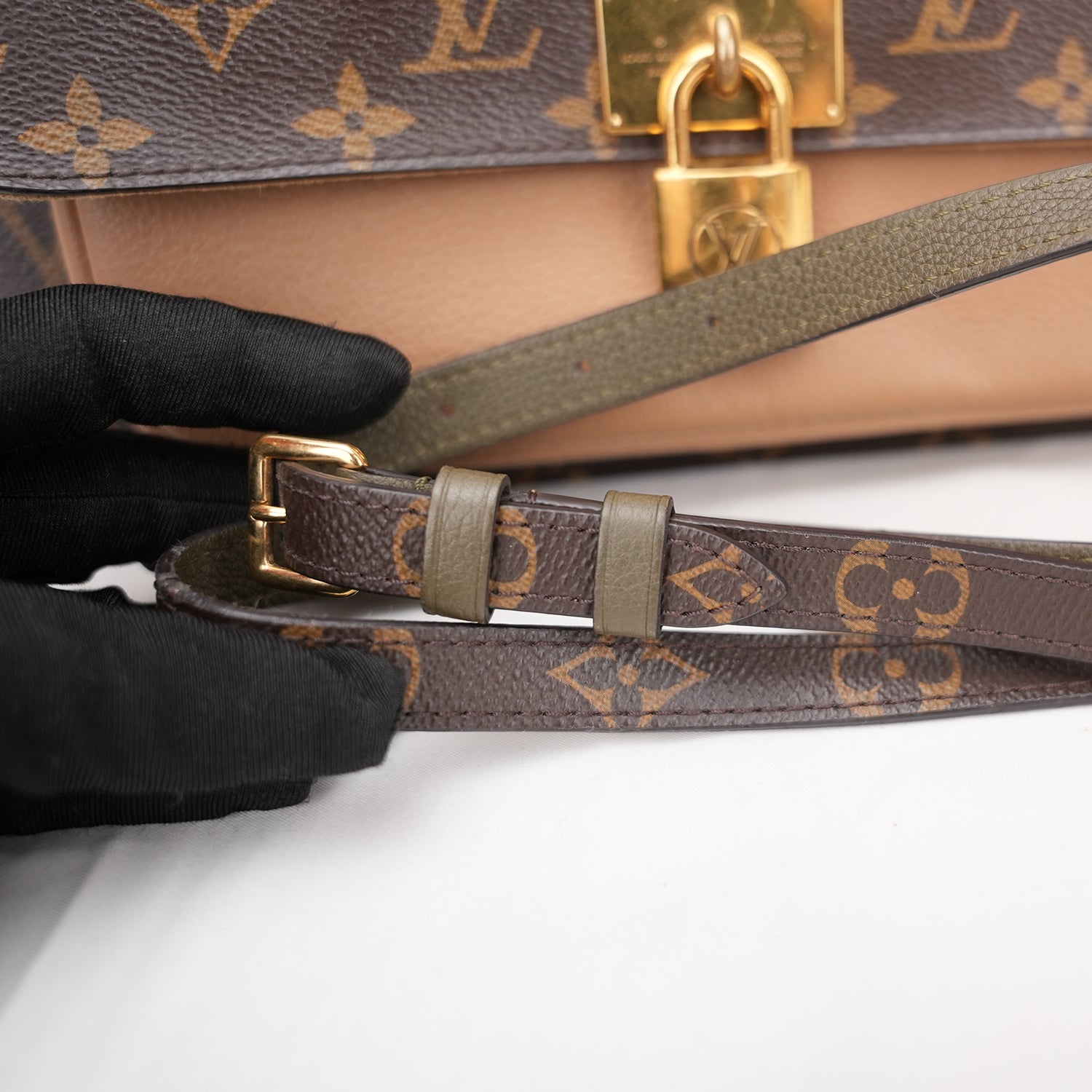 Louis Vuitton Marignan Monogram Sesame Shoulder Bag in Tela Monogram e Pelle
