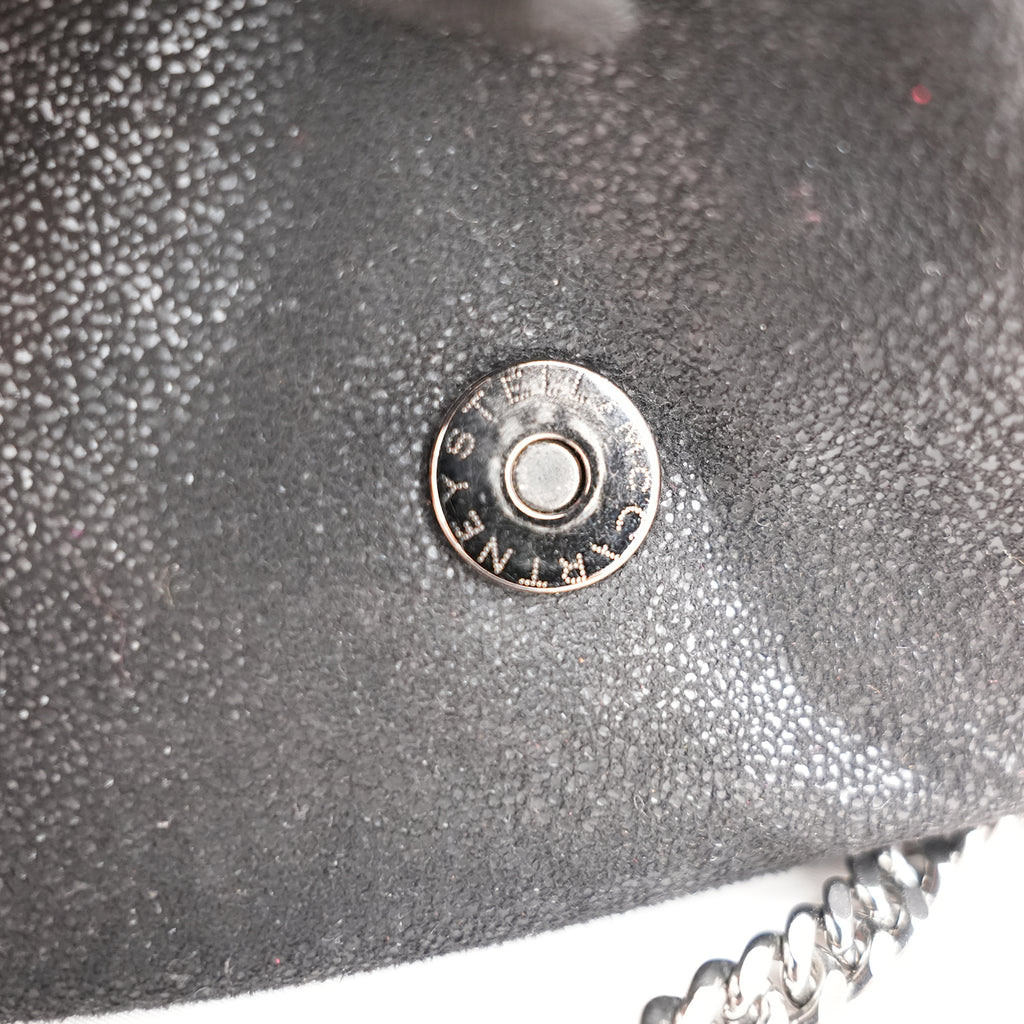 Stella McCartney Falabella Small Nera – Borsa a Tracolla con Catena Argentata