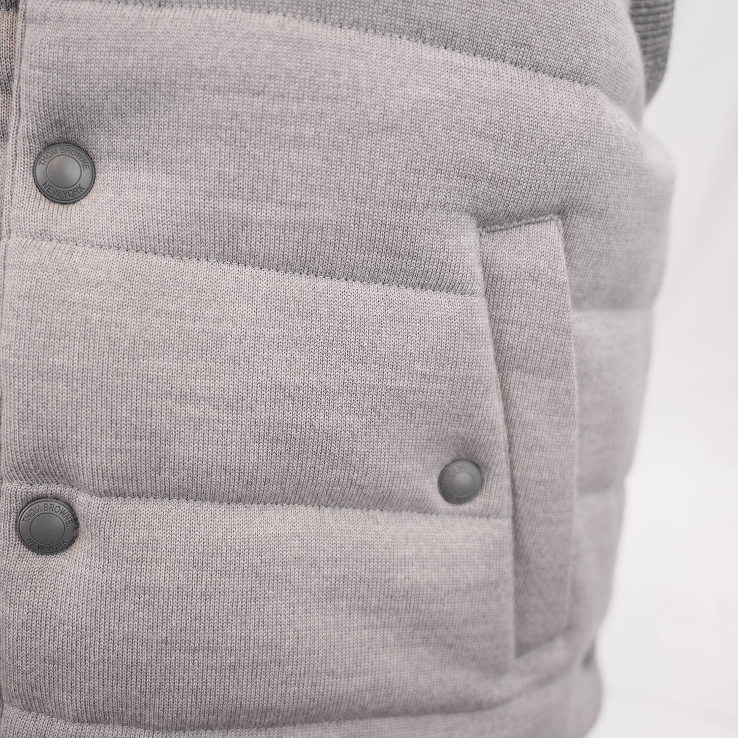 Thom Browne Gilet Uomo Imbottito Grigio in Lana Vergine Piumino Smanicato Button Down