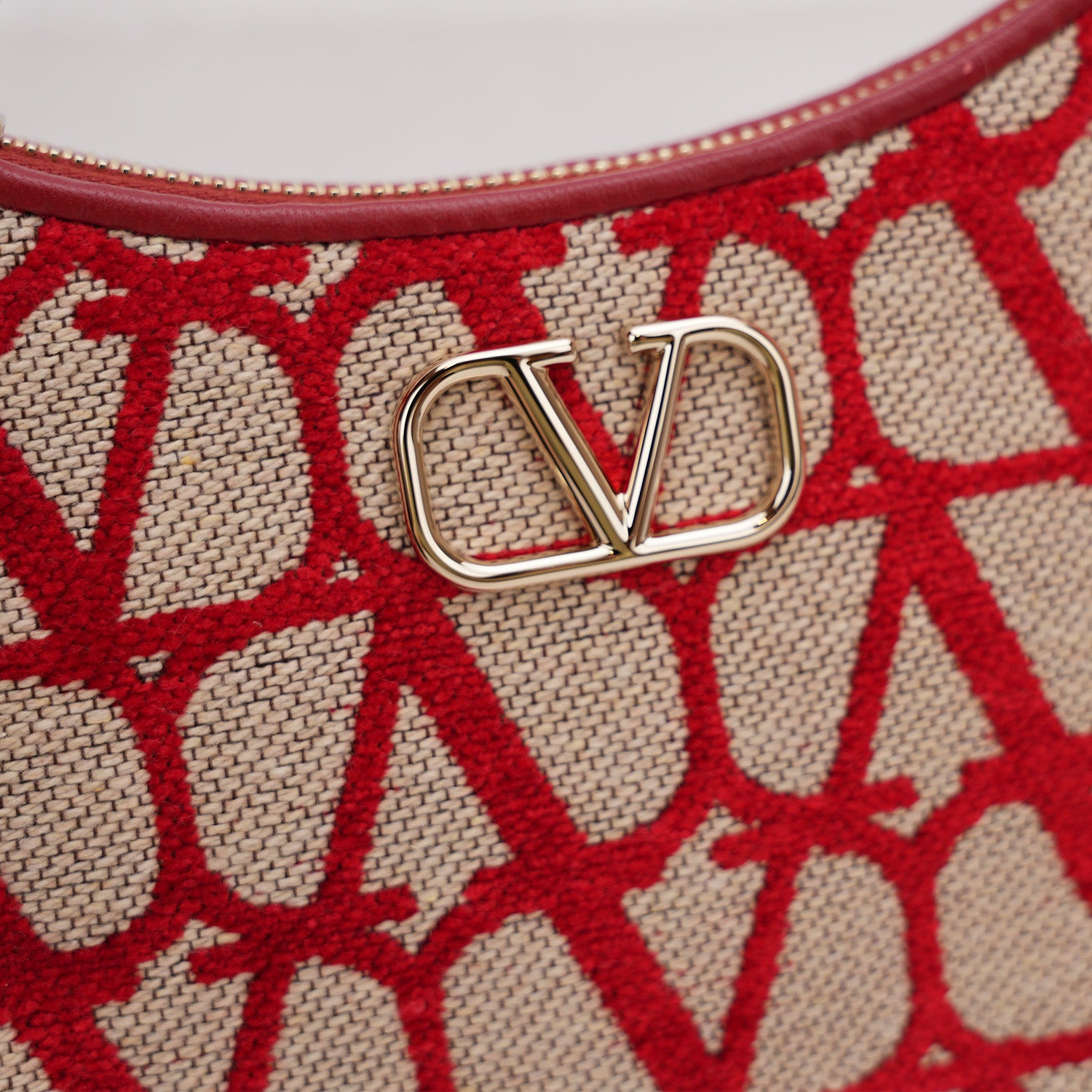 Valentino Borsa a Spalla Rossa in Tela Iconica