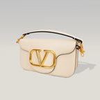 Valentino Garavani Locò Borsa Bianca in Pelle con Maxi VLogo Oro