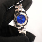 Gucci Vintage Orologio da Donna con Quadrante Blu e Bracciale in Acciaio Argentato