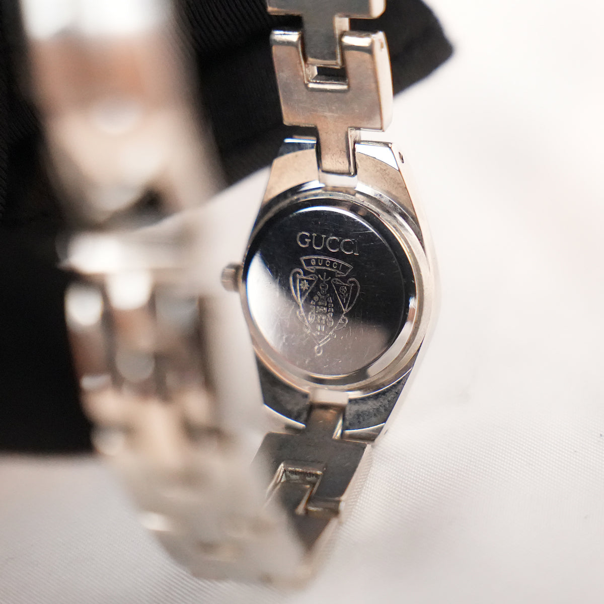 Gucci Vintage Orologio da Donna con Quadrante Blu e Bracciale in Acciaio Argentato