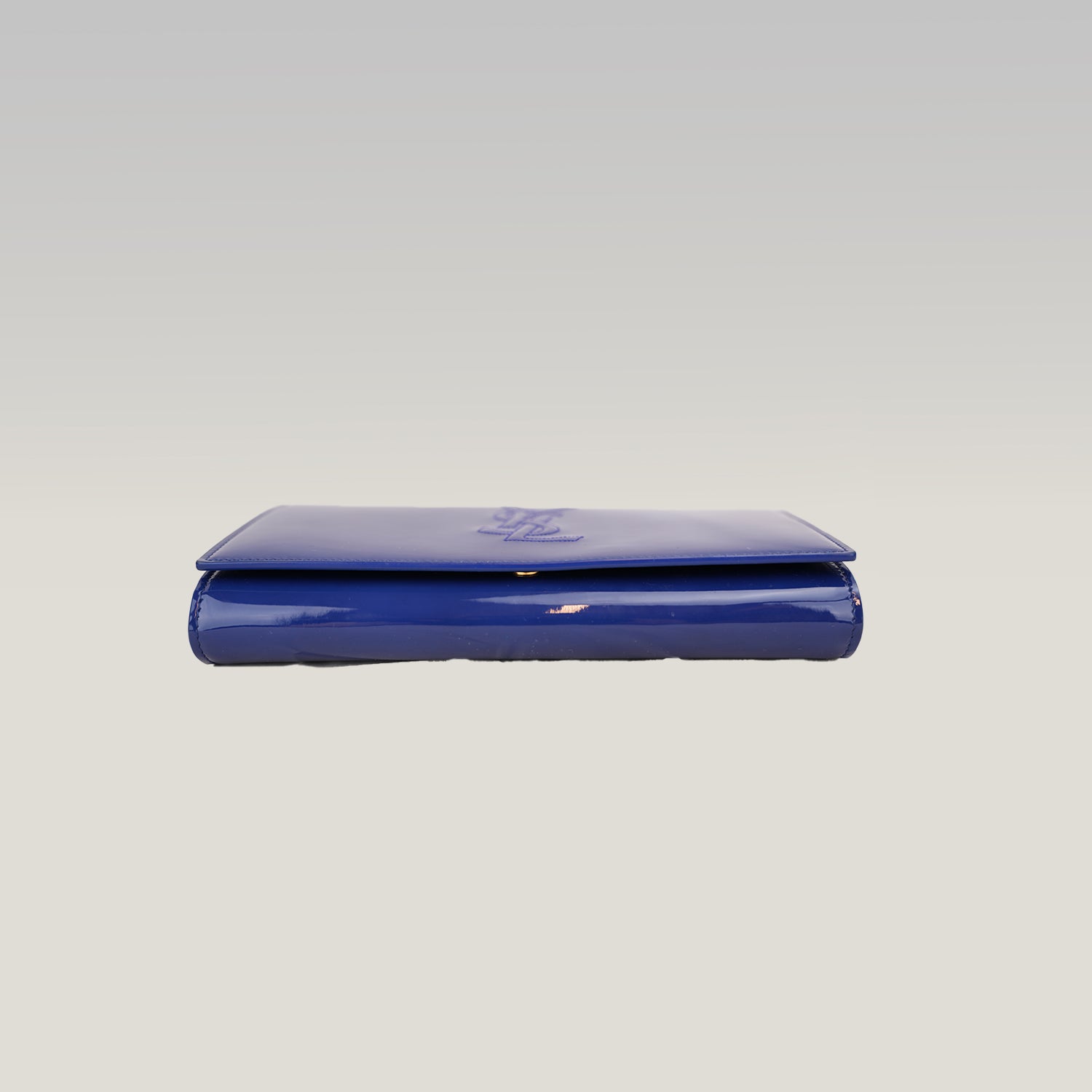 Yves Saint Laurent Belle De Jour Clutch Blu Royal in Vernice con Logo YSL
