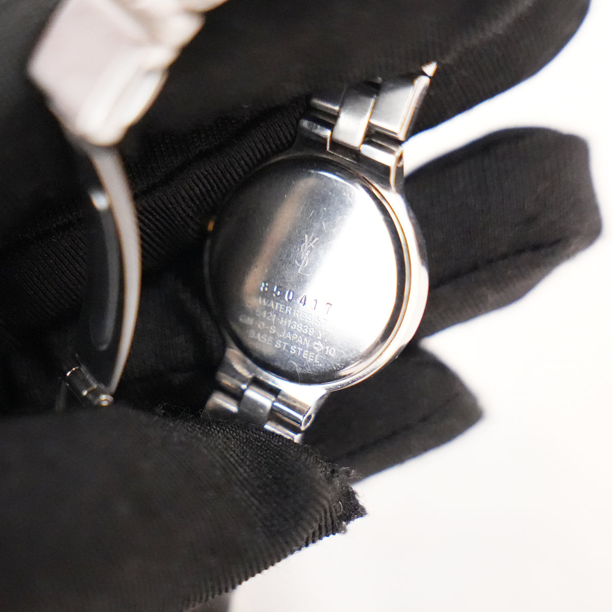 Yves Saint Laurent YSL Orologio Vintage Donna con Quadrante Argentato e Bracciale in Metallo Argentato e Dettagli Dorati
