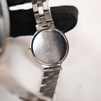 Yves Saint Laurent YSL Orologio Vintage Donna al Quarzo con Quadrante Blu e Bracciale Argentato con Dettagli Dorati