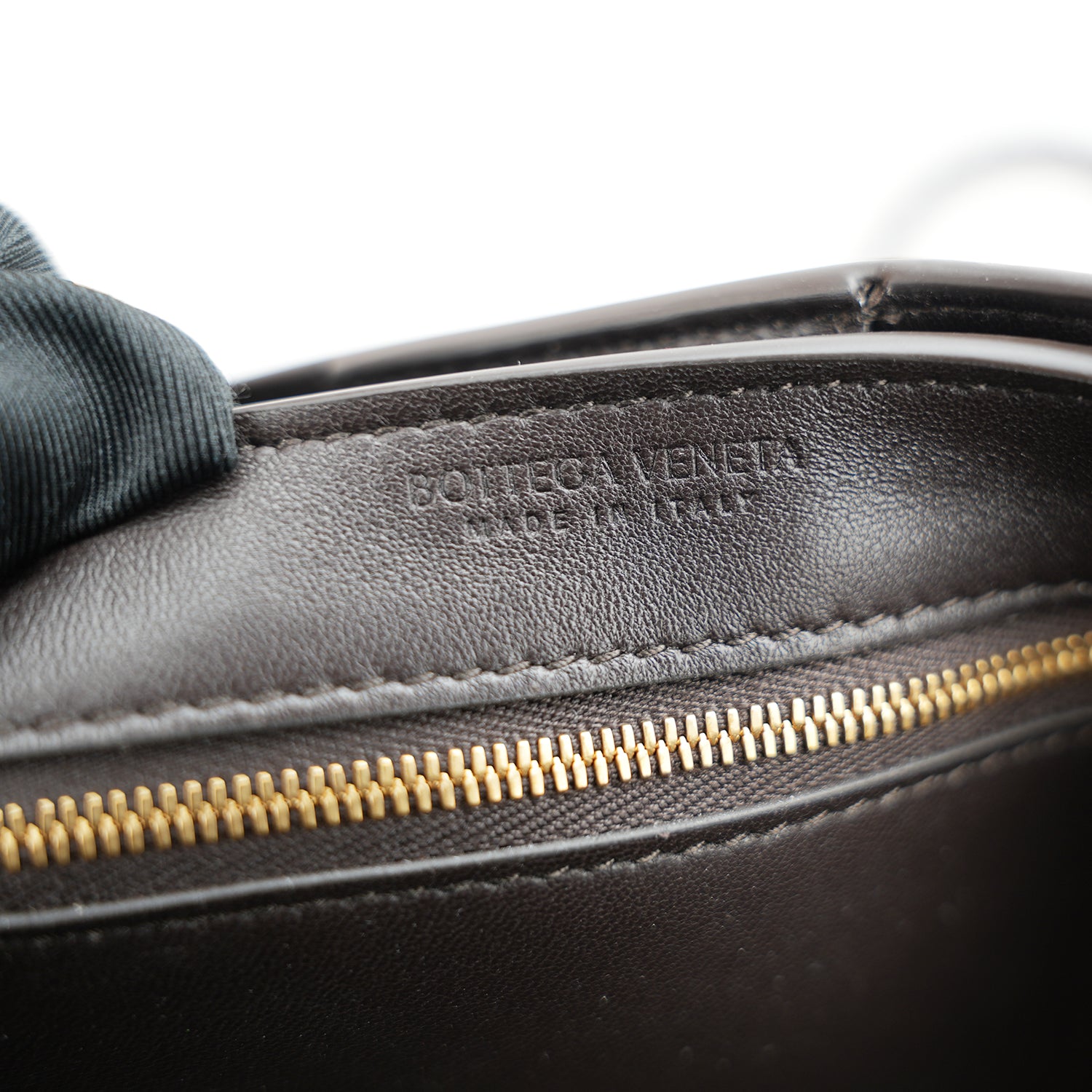 Bottega Veneta Andiamo borsa intrecciata marrone scuro in pelle