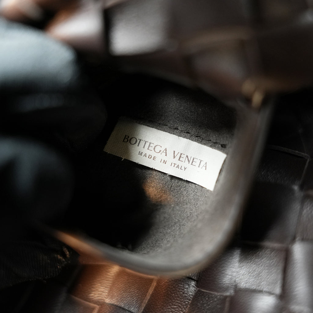 Bottega Veneta Andiamo borsa intrecciata marrone scuro in pelle