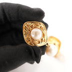 Chanel Orecchini a Clip Pendenti Vintage in Lega Metallica Dorata con Perle – Bijoux Donna