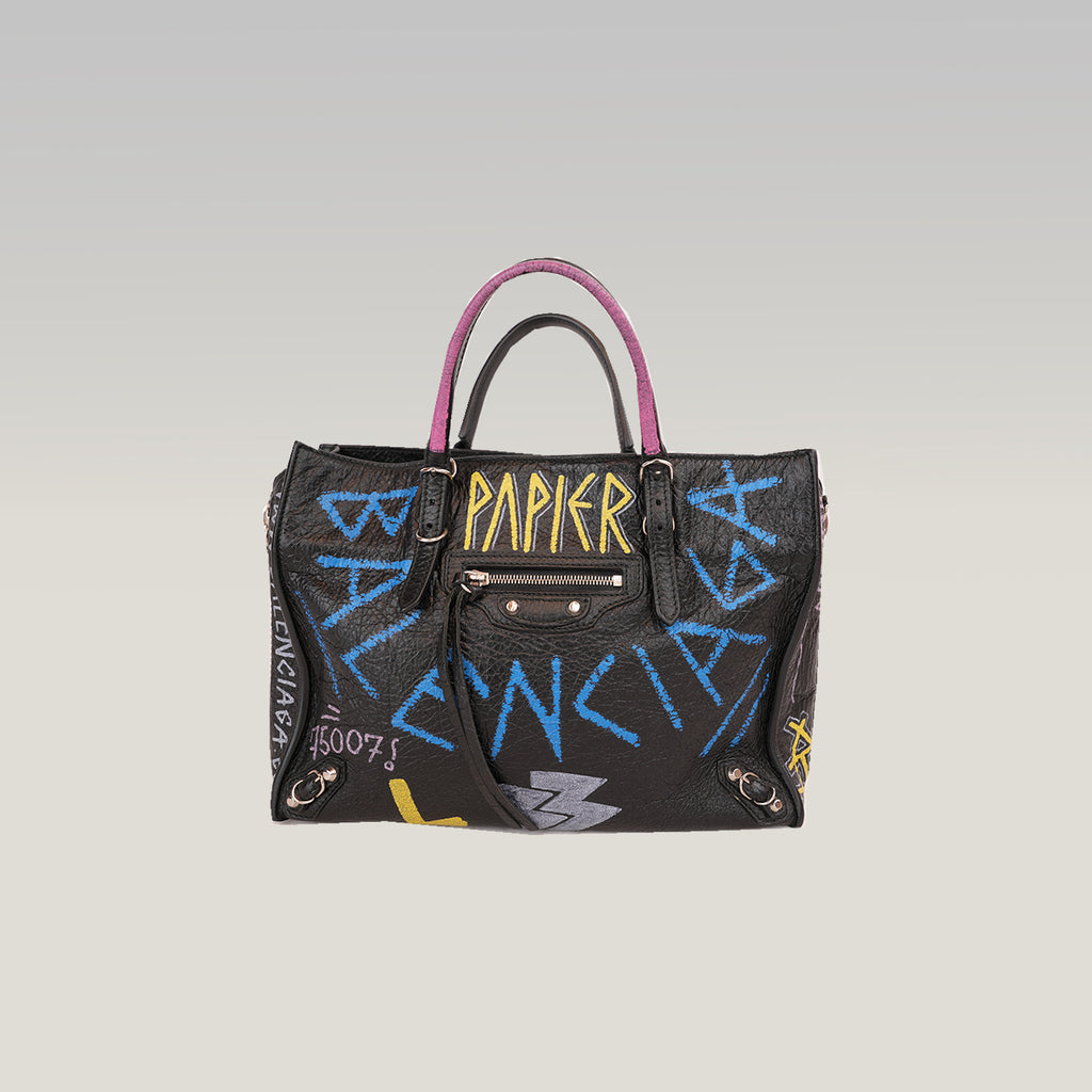 Balenciaga Papier A6 Graffiti Borsa a Mano Piccola in Pelle Nera con Borchie