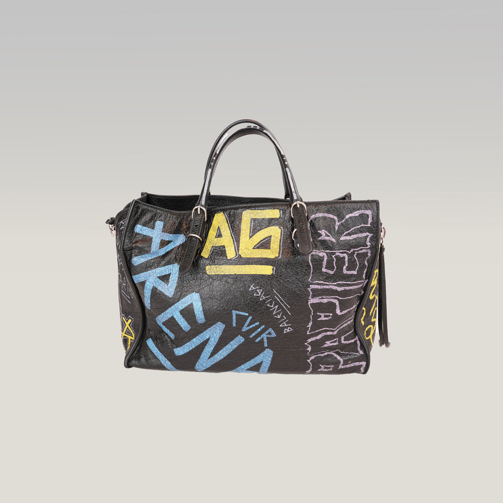 Balenciaga Papier A6 Graffiti Borsa a Mano Piccola in Pelle Nera con Borchie