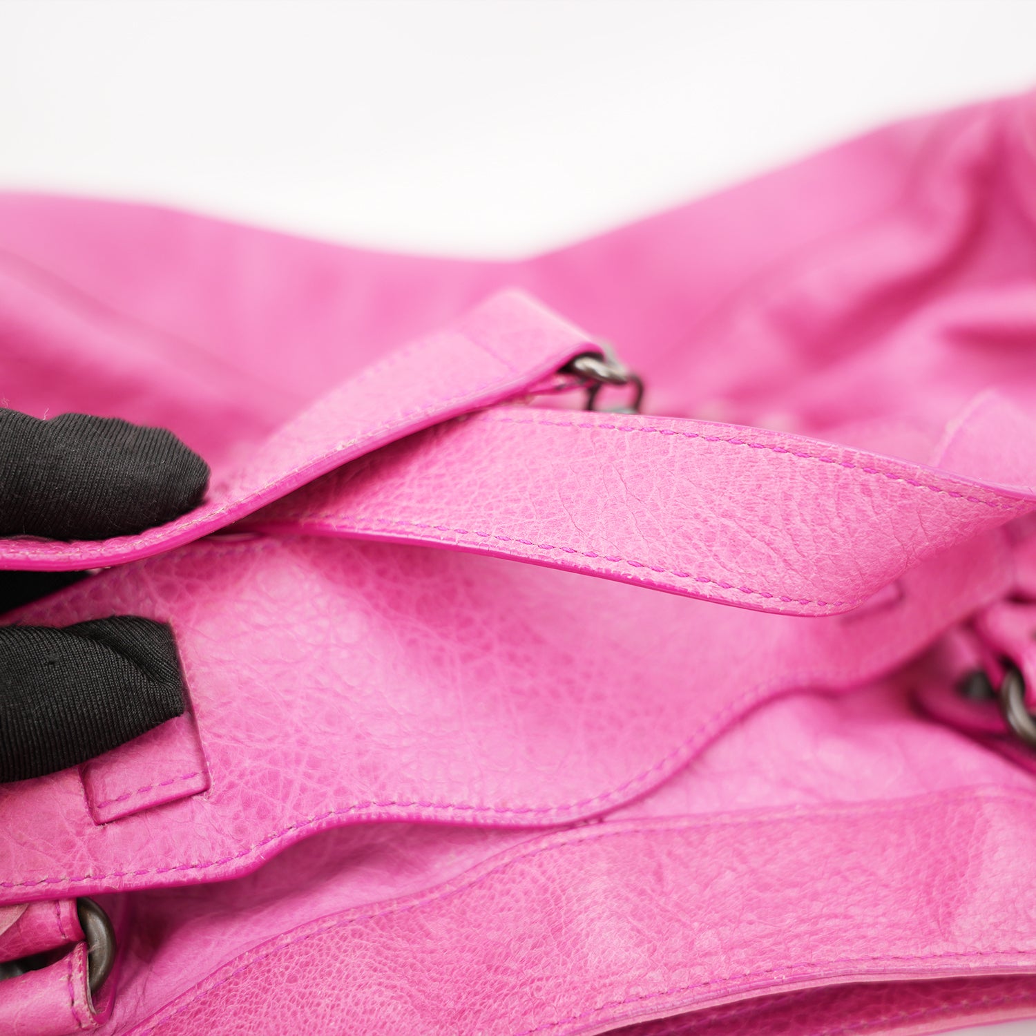 Balenciaga City Motorcycle Borsa a Mano in Pelle Rosa con Borchie e Specchietto