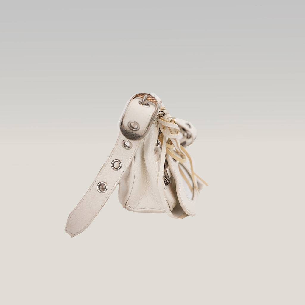 Balenciaga Le Cagole XS Bianca in Pelle di Agnello Arena con Hardware Argento Anticato