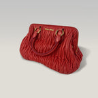 Miu Miu Borsa Donna in Pelle Matelassé Rossa Handbag con Doppi Manici e Dettagli Gold